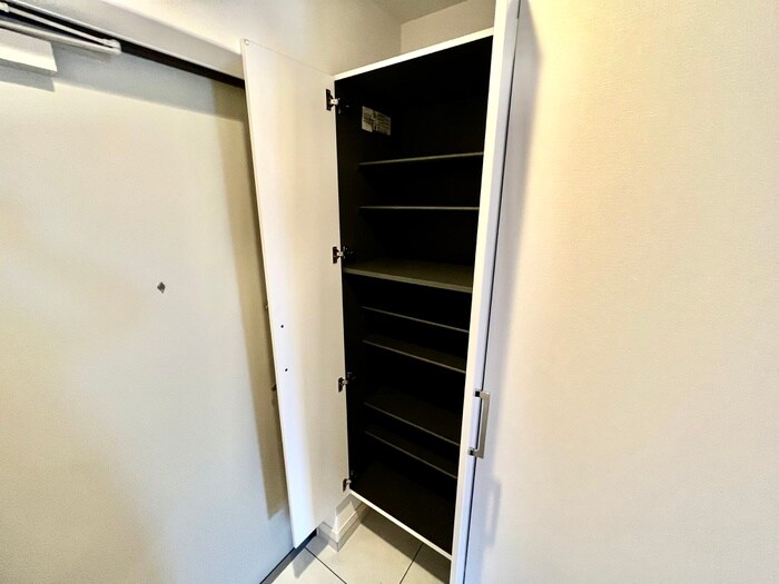 物件内観写真17　(靴箱)