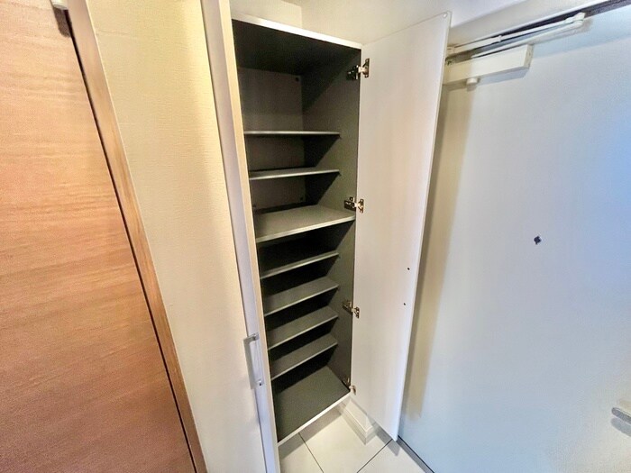 物件内観写真17　(靴箱)