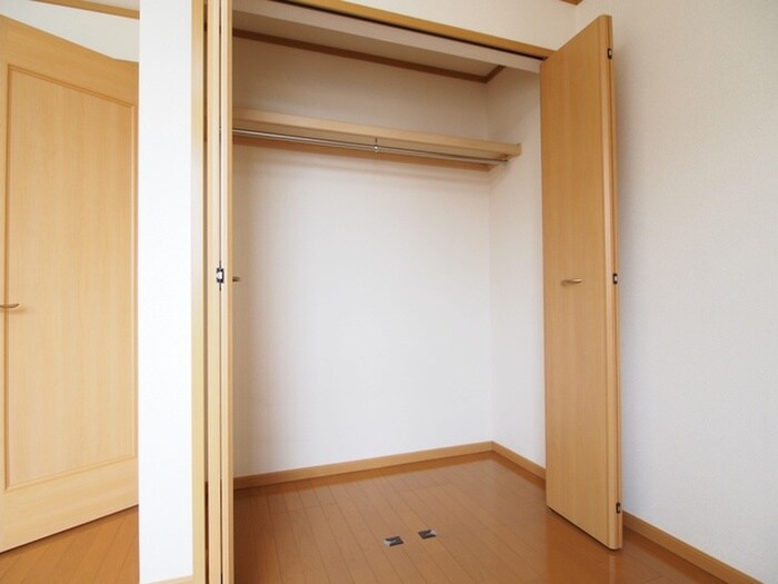 物件内観写真13　(収納)