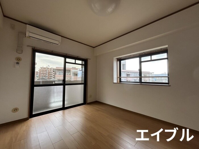 物件内観写真18　(居室)