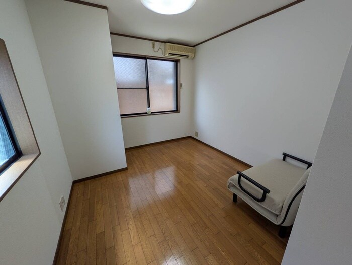 物件内観写真5　(居室)