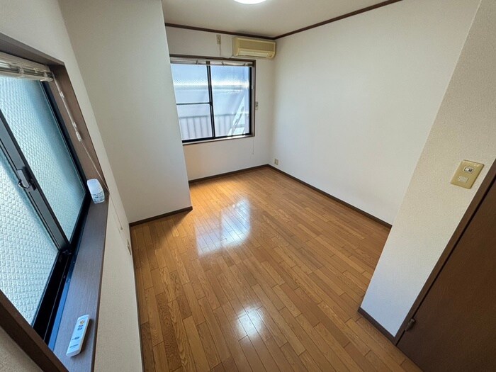 物件内観写真6　(居室)