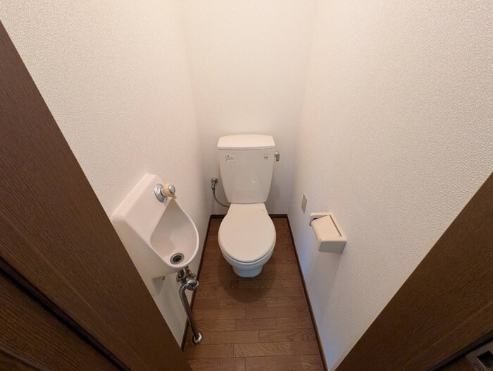 物件内観写真8　(トイレ)