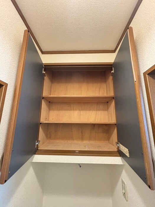 物件内観写真10　(収納)