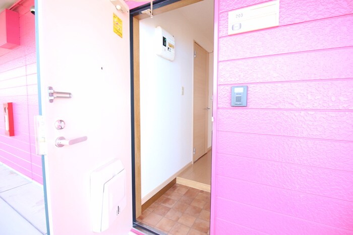 物件内観写真14　(玄関)