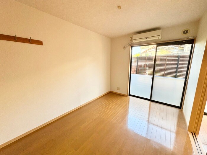 物件内観写真5　(居室)