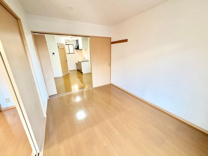 物件内観写真6　(居室)