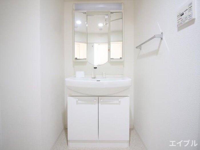 物件内観写真12　(洗面)