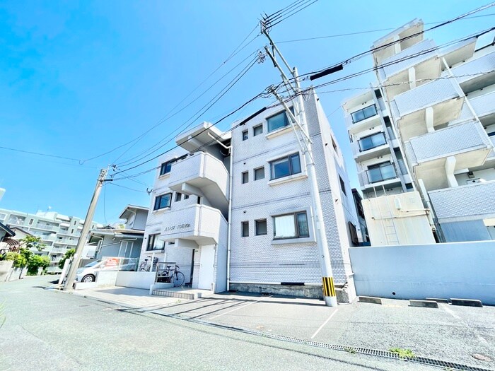 レイズ友田Bの物件外観写真