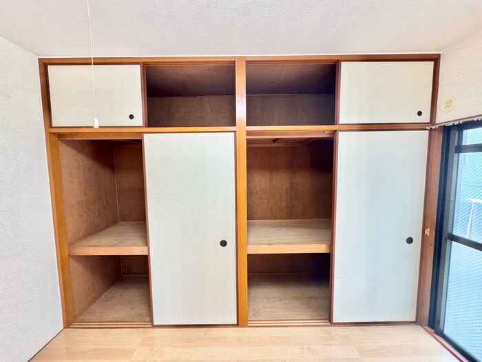 物件内観写真10　(収納)
