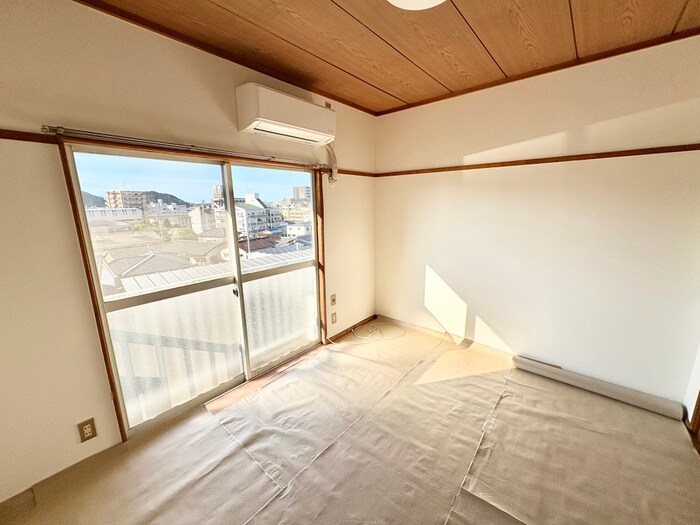 物件内観写真4　(居室)