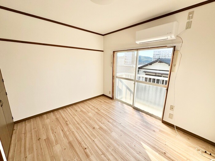 物件内観写真5　(居室)