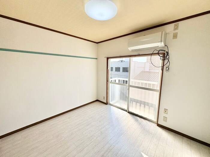 物件内観写真5　(居室)