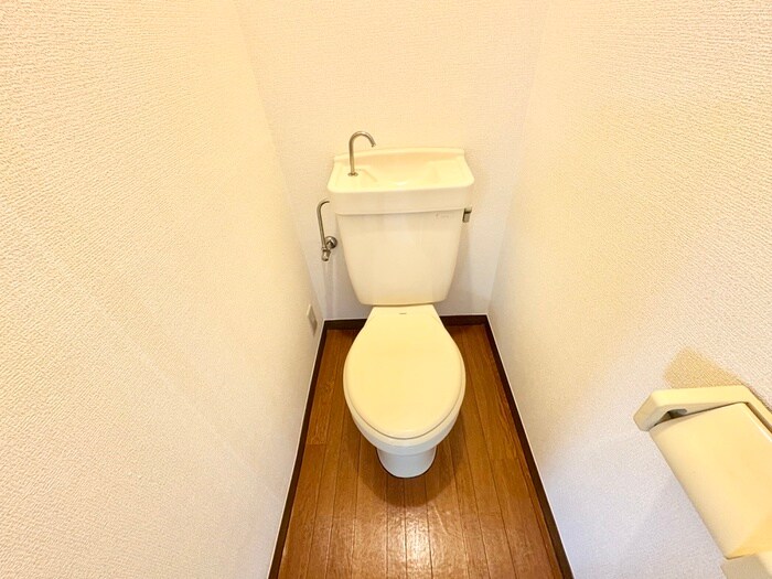 物件内観写真10　(トイレ)