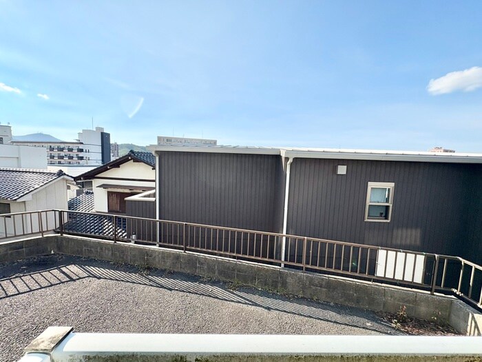 物件内観写真13　(室内からの展望)