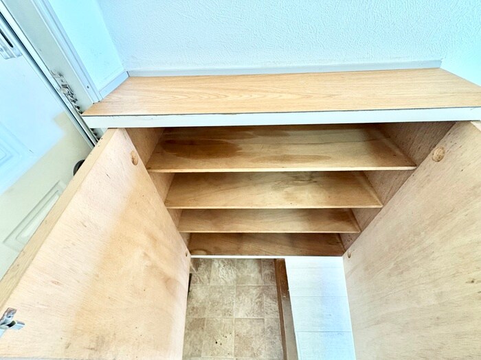 物件内観写真14　(靴箱)