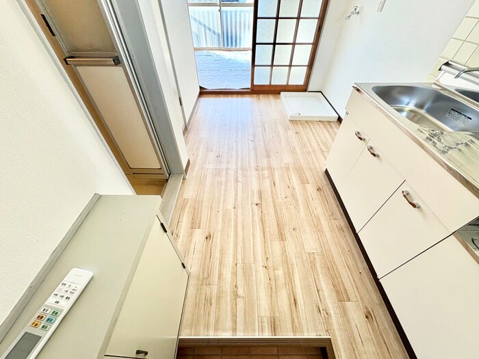 物件内観写真17　(廊下)