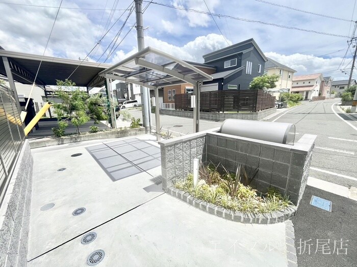 物件外観写真3　(駐輪場)