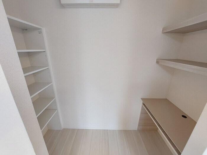 物件内観写真14　(内観写真)