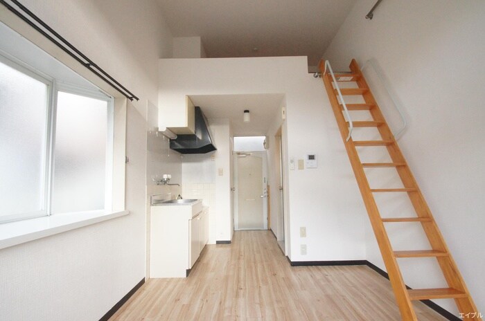 物件内観写真10　(居室)