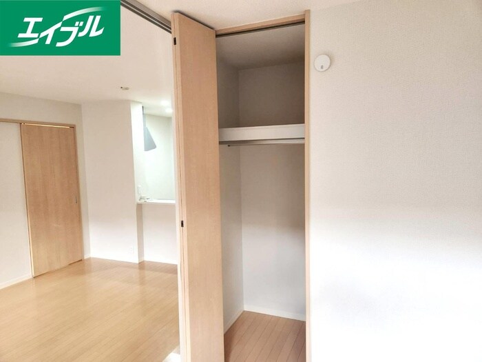 物件内観写真7　(収納)