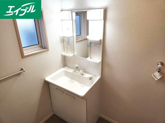 物件内観写真11　(洗面)