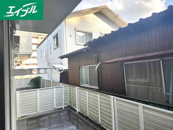 物件内観写真15　(室内からの展望)