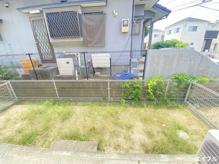 物件内観写真15　(室内からの展望)