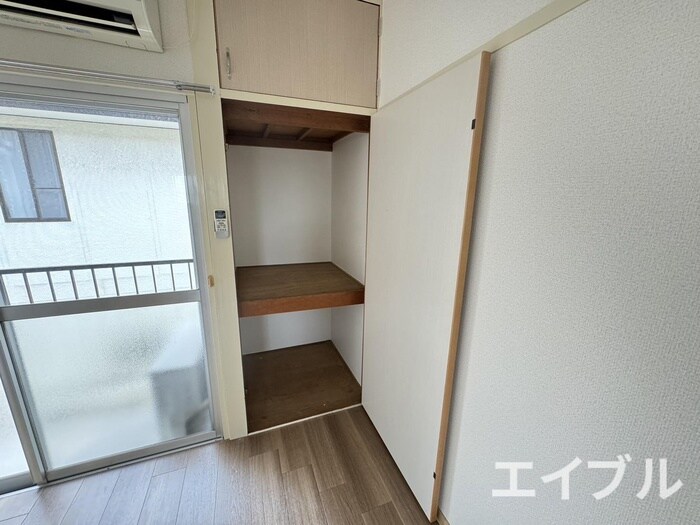 物件内観写真12　(収納)