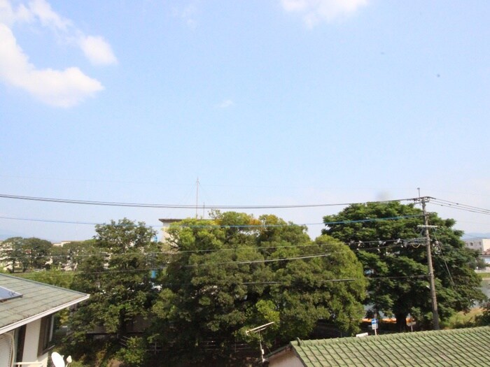 物件内観写真10　(室内からの展望)