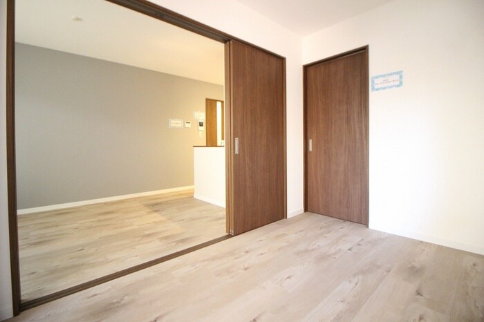 物件内観写真5　(居室)