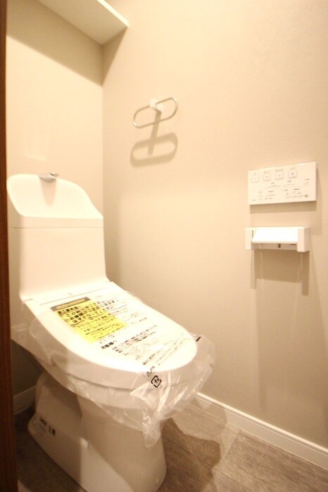 物件内観写真12　(トイレ)