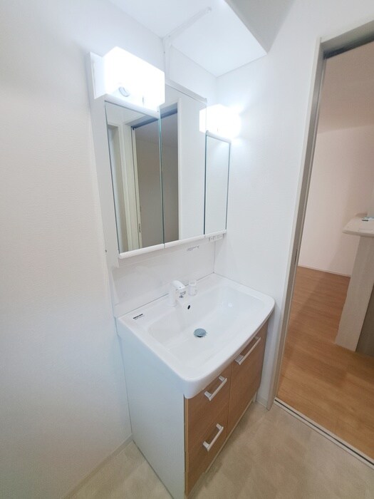 物件内観写真11　(洗面)