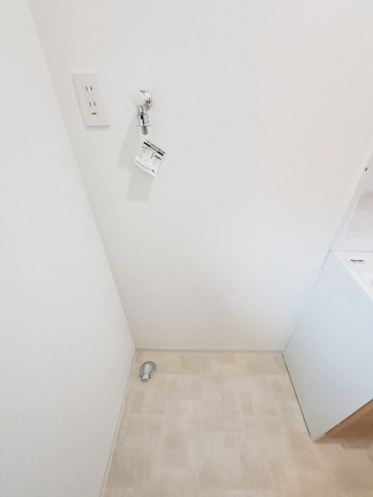 物件内観写真20　(洗濯機置場)