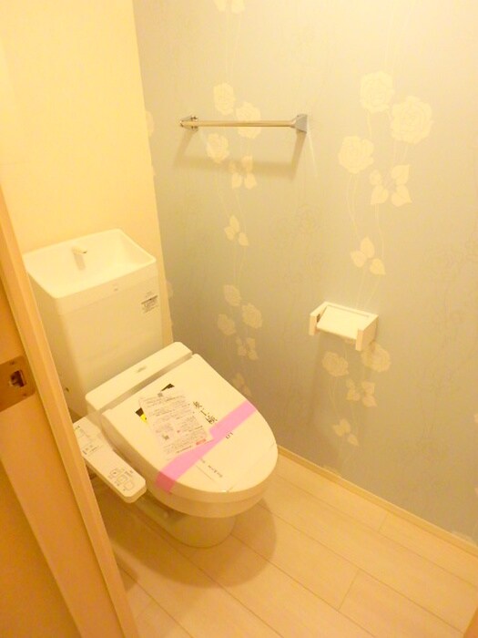 物件内観写真14　(トイレ)