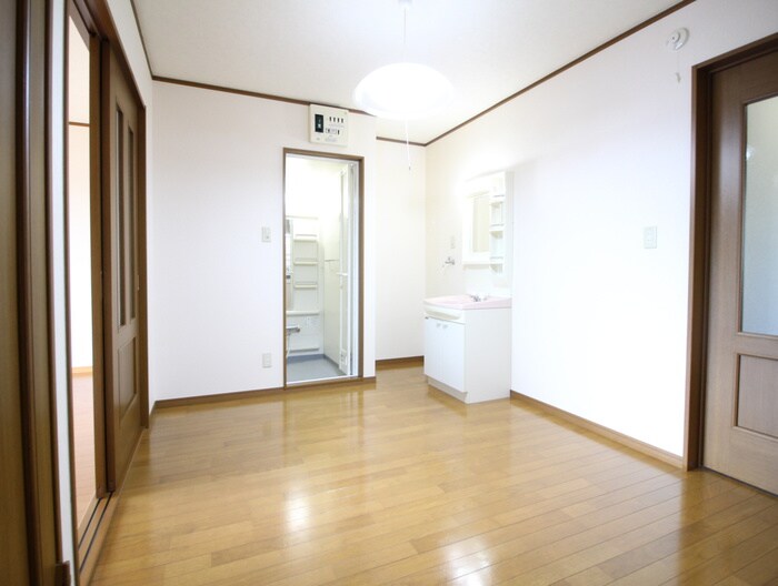 物件内観写真6　(居室)