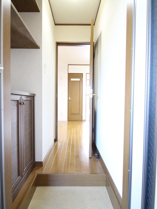 物件内観写真17　(玄関)