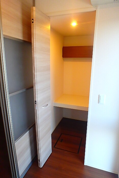 物件内観写真19　(収納)