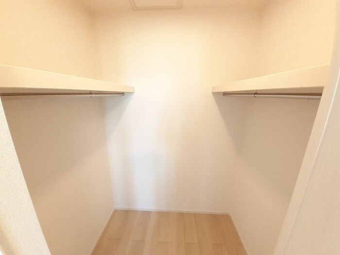 物件内観写真8　(収納)