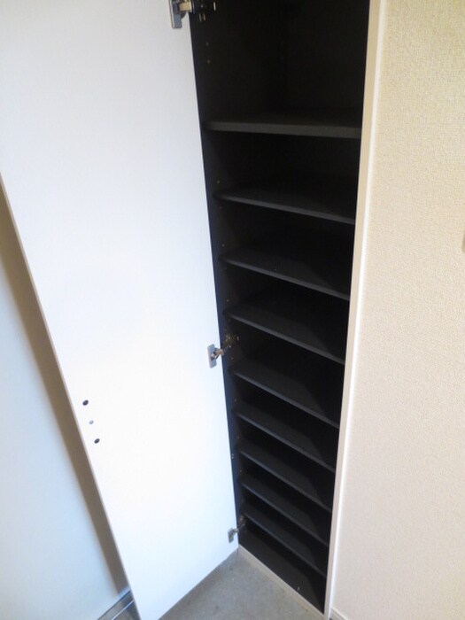 物件内観写真12　(靴箱)