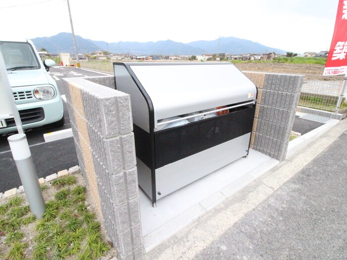 物件外観写真3　(建物設備)