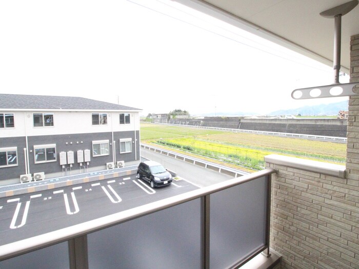 物件内観写真12　(室内からの展望)