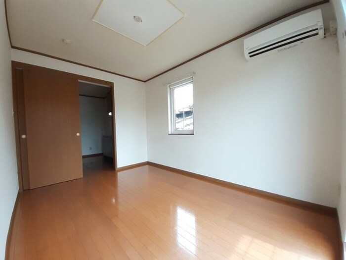 物件内観写真5　(居室)