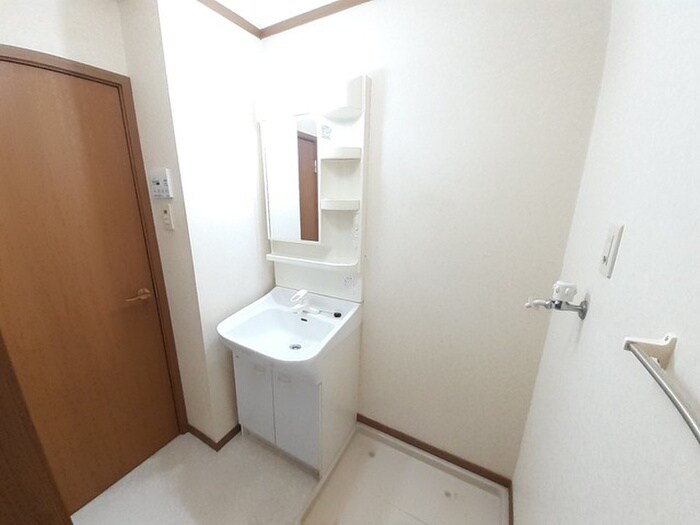 物件内観写真10　(洗面)