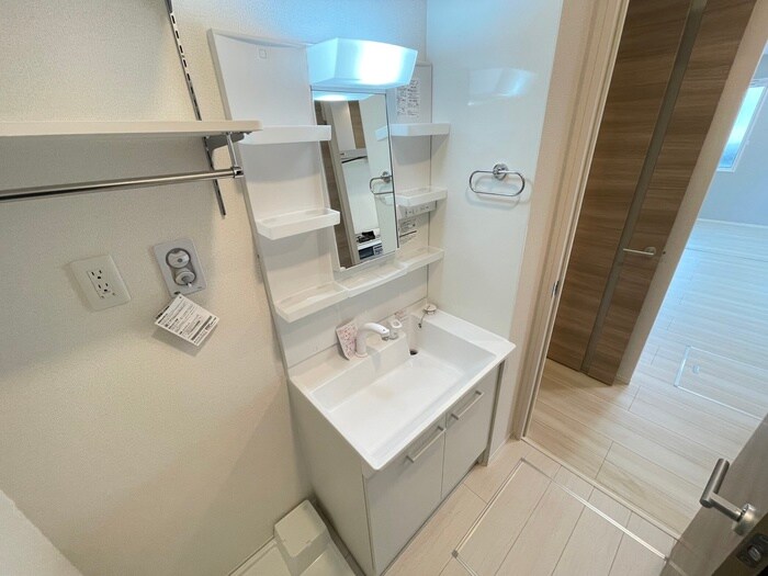 物件内観写真12　(洗面)