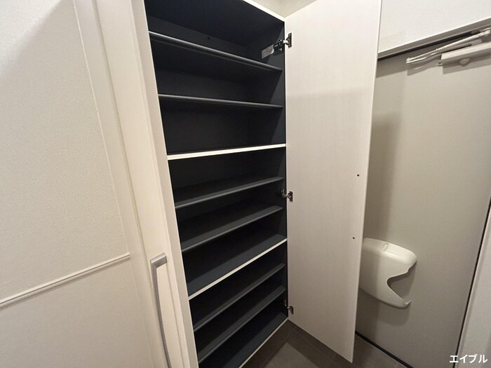 物件内観写真13　(靴箱)