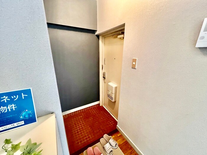 物件内観写真11　(玄関)