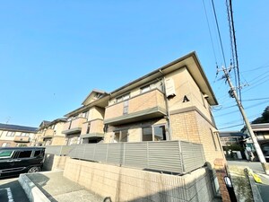 オ－ルルミエ－ルＡ棟外観写真