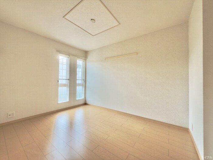 物件内観写真18　(居室)