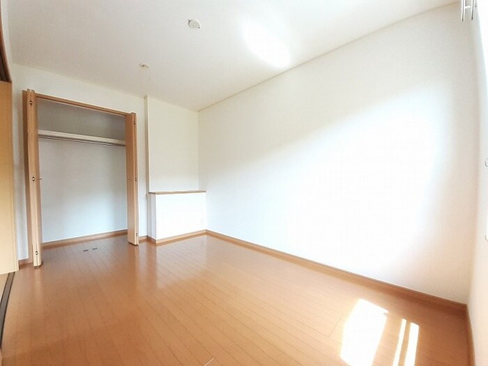 物件内観写真6　(収納)